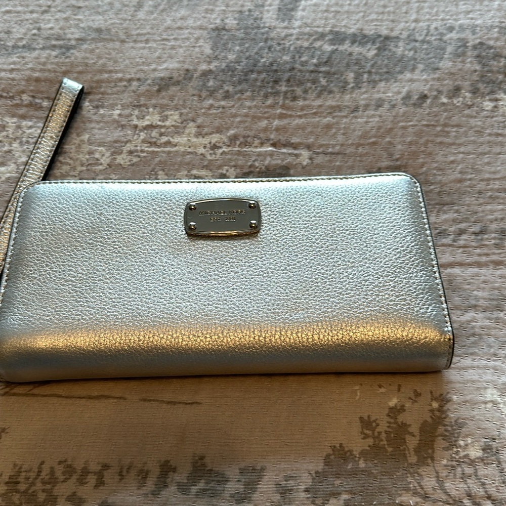 Michael Kors zip around wallet
